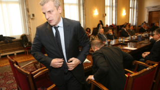  Москов призна за проблема с болничните лимити и даде заден