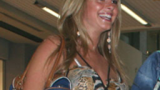 Пребиха с бухалка и ограбиха модела Деси Зидарова