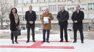 Министърът на транспорта Георги Гвоздейков връчи документите за регистрация на