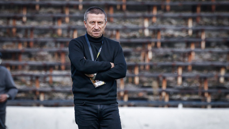 Анатоли Нанков бесен: Имаше стопроцентова дузпа за нас, за какво плащаме на 10 съдии?