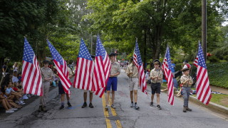 Разраства се секс скандала в Организацията на бойскаутите разкрива Си