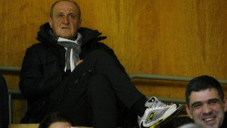 Ръководството на Левски обясни причината за гипсираната лява ръка на