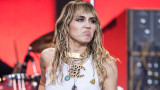 Майли Сайръс, VMAs и татуировката по случай раздялата ѝ с Лиъм Хемсуърт