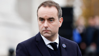 Френският премиер Себастиан Льокорню призова за по силна международна координация в