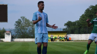 БФС констатира вчера прекратяването на договорите на двама основни играчи