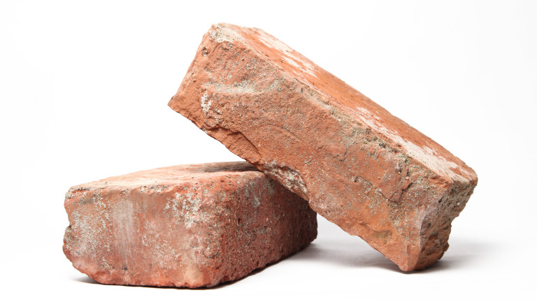 Тухла уби строител в Пловдив