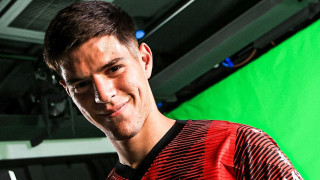 Милан официално представи поредното си ново попълнение Марко Пелегрино който