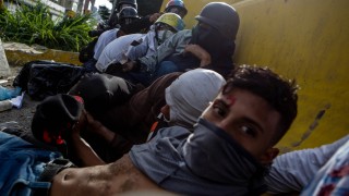 Венецуела на прага на гражданска война?