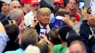 Американският президент Доналд Тръмп отрече информация че се е оплаквал