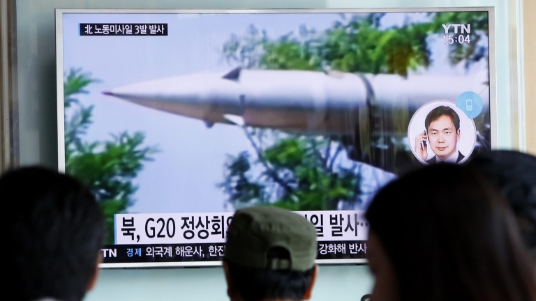 Северна Корея изстреля 3 балистични ракети