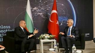 Трябва бързо да увеличим капацитета на железопътните и пътни връзки