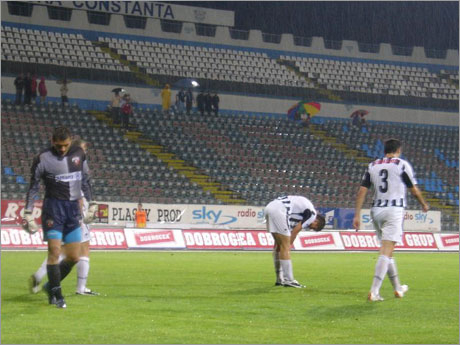 В Локо (Пд) заплашиха, че спират тренировки