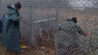 Мигрантският натиск ще продължи а за да се овладее трафикът