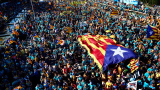 Многохиляден протест събра отцепници в Барселона само няколко седмици преди