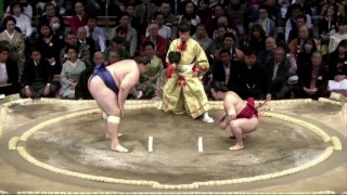 Аоияма стартира с победа на турнира в Токио