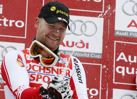 Клаус Крьол спечели предпоследното спускане за сезона