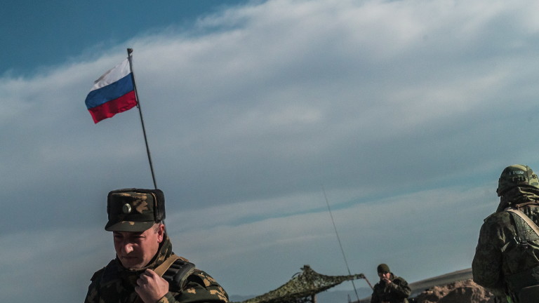 Армения и Азербайджан мобилизираха армиите за мащабни военни учения