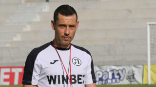 Старши треньорът на Локомотив Пловдив Александър Томаш умува дали да
