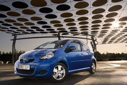 Toyota с 13 нови модела през 2009-a 