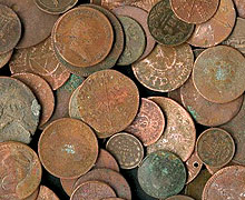 Залавят мъж с антични предмети и монети в Лясковец 