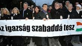 Въпреки студа в Будапеща демонстрират - искат нова Конституция
