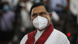 Премиерът на Шри Ланка Махинда Раджапакса предложи да подаде оставка