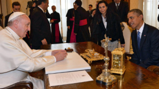 Обама на историческа първа среща с папа Франциск във Ватикана