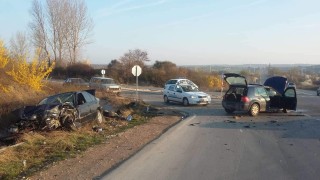 Тежка катастрофа с един загинал блокира пътя Плевен - Бяла