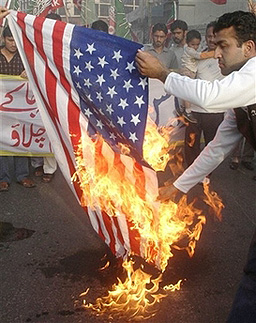 Пакистан обвини 5 американци в тероризъм