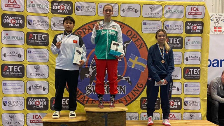 Олга Попова започна Европейското по борба в Тирана със забележителен обрат