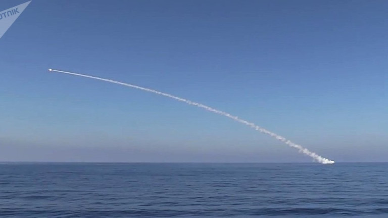 Руска подводница атакува терористите от "Ал Нусра" с крилати ракети