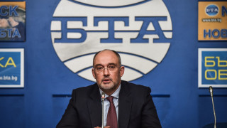 Членът на Изпълкома Петър Величков който е част от екипа