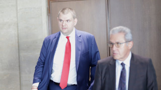 Народният представител от Движението за права и свободи Делян Пеевски