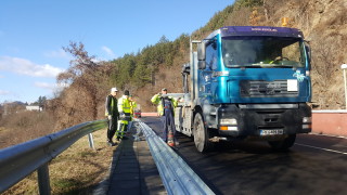 АПИ защити новите ограничителни системи на пътя Своге-София