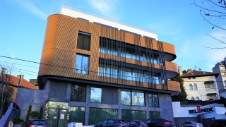 Турската Аджибадем Сити Клиник която е най голямата здравна група в