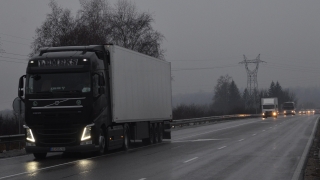 Започват засилени проверки на товарни автомобили и автобуси 