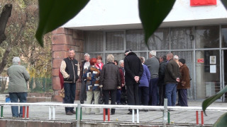 Жители на пернишко село искат водопровод