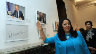 Какво написаха лидери като Ангела Меркел Виктор Орбан Доналд Туск