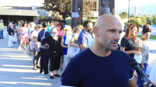 За 60 и пореден път на площад Независимост в триъгълника на