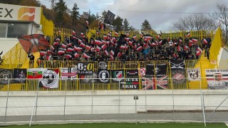 Фенклуб Локомотив Пловдив призова черно белите привърженици да подкрепят отбора на