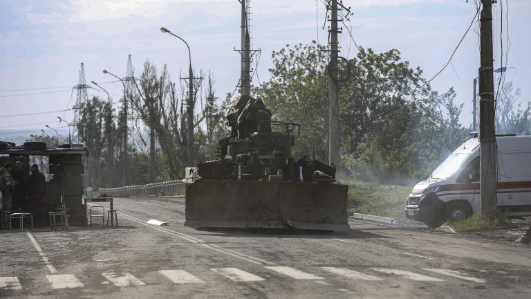 Украинските сили в част от Донбас вероятно ще бъдат обкръжени