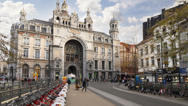 Белгийският град Антверпен е световно известен с изкуство, зашеметяваща архитектура