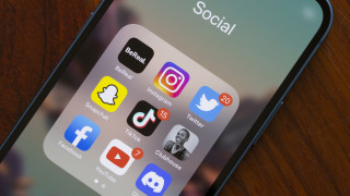 Могат ли Apple и Google да забранят TikTok