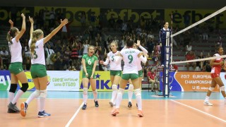 Малките български волейболистки до 16 години са на крачка от полуфинал