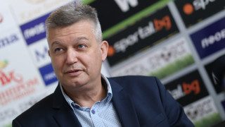 Петър Петров с нови подробности за въвеждането на ВАР в България
