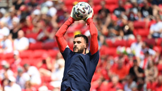 Капитанът на френския национален отбор Юго Лорис познава отлично стила