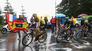 Шампионът от "Тур дьо Франс" спечели етап от Вуелтата