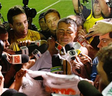 Наградиха Ромарио с почетен медал