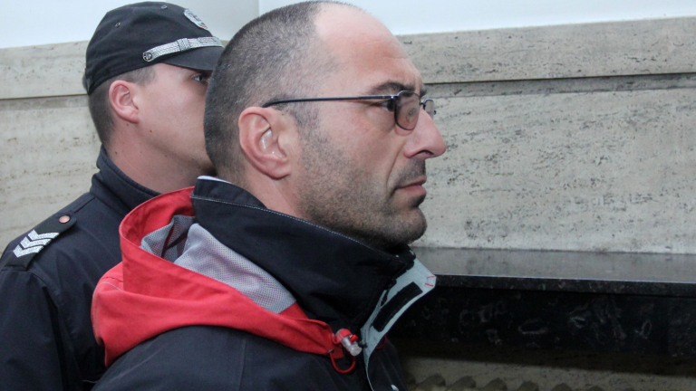 Обвиненият Пелов за двойния разстрел в Ботевград – със зрителни проблеми
