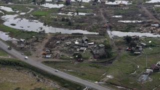 Сътрудници на руската гвардия заедно с представители на Министерството на